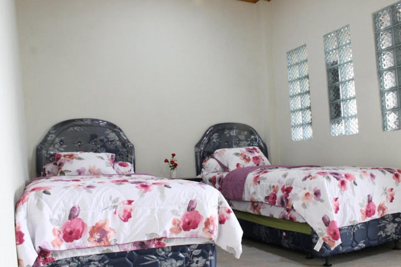 Villa Bukit Berkat Bogor Bagian luar foto